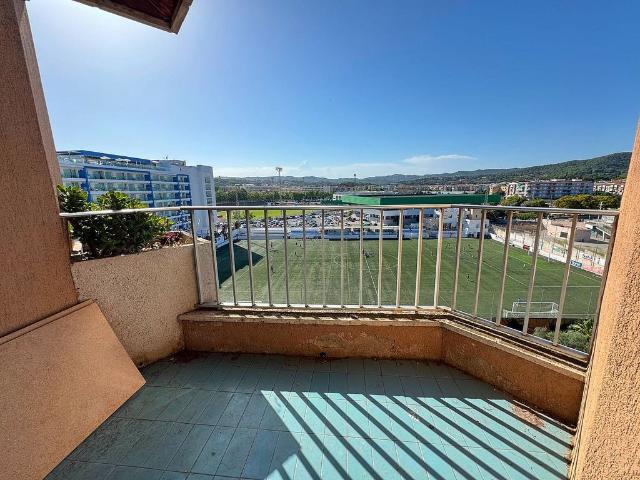 Piso en venta en avenida Vila de Blanes, Lloret de Mar, de 87 m² 4 habitaciones por 250.000