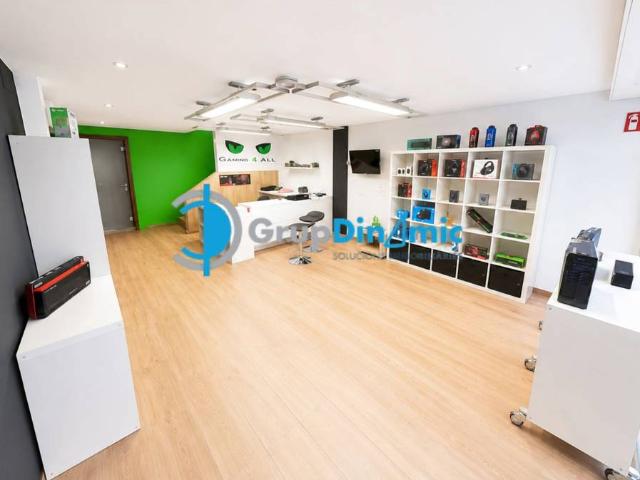 Piso en Venta en Avinguda Catalunya