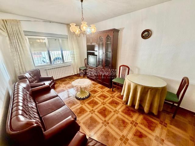 Piso en venta en Ávila, San Antonio. Piso en venta en Ávila. Pisos.