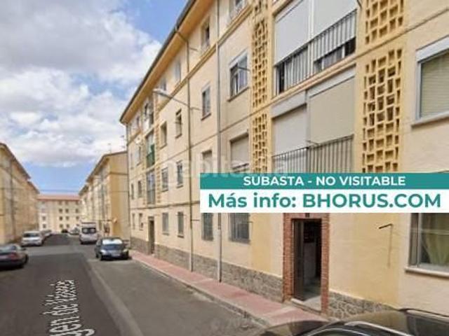 Piso en venta en Ávila, San Antonio. Pisos.