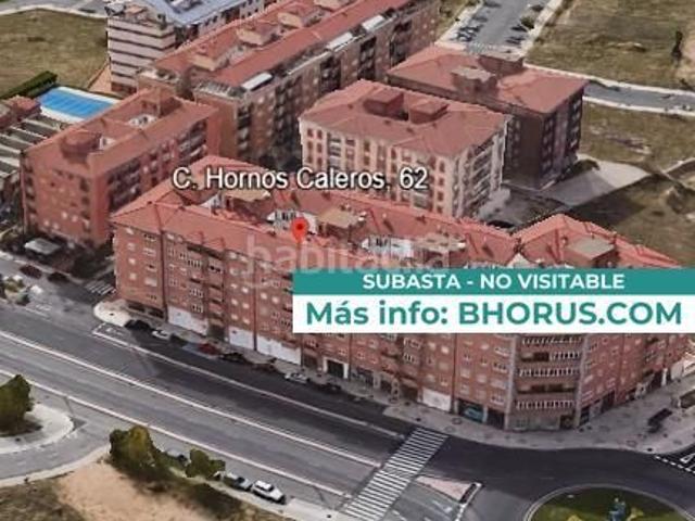 Piso en venta en Ávila, Universidad. Pisos.