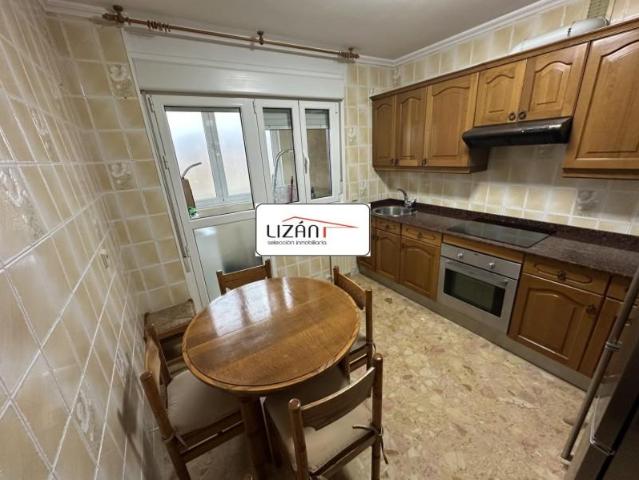 Piso en venta en Avilés, Avilés