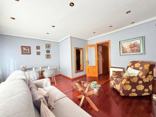 Piso en venta en Avilés, Avilés