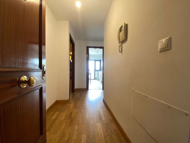 Piso en venta en Avilés, Centro. Pisos.