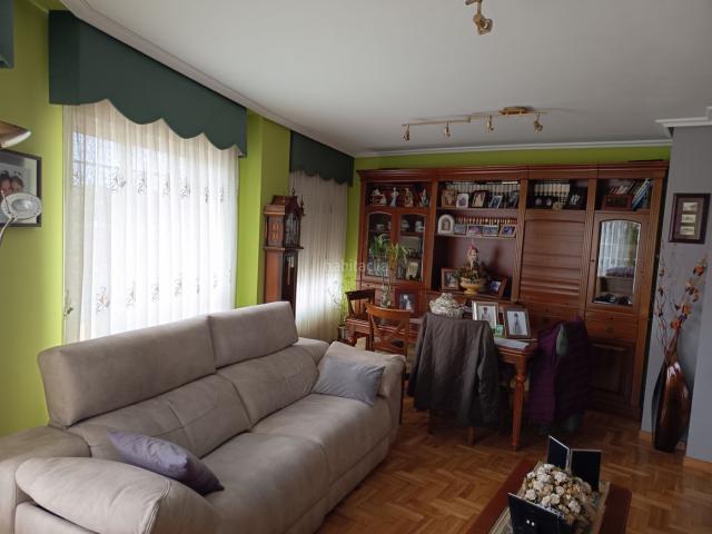 Piso en venta en Avilés, Centro. Pisos.