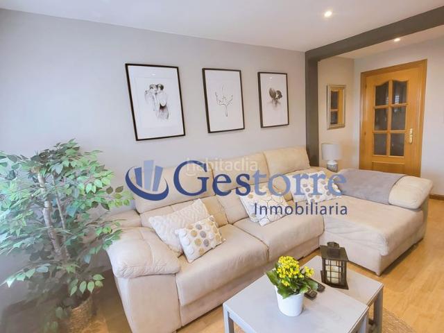 Piso en venta en Avilés, El Carbayedo El Quirinal. Atención compradores e inversores! Presentamos una oportunidad única en Avilés un magnífico piso a la venta que combina comodidad. Pisos.