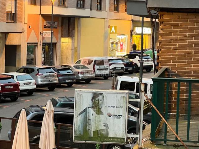 Piso en venta en Avilés, El Carbayedo El Quirinal. Piso en venta en zona Carbayedo Avilés Terraza de 20m² 148.000. Pisos.