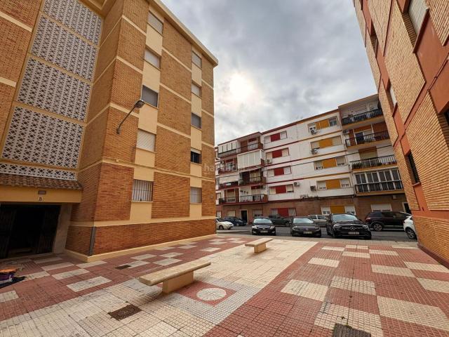 Piso en venta en Ayamonte, Ayamonte ciudad. PISO DE 3 HABITACIONES, CÉNTRICO CON ASCENSOR. Pisos.