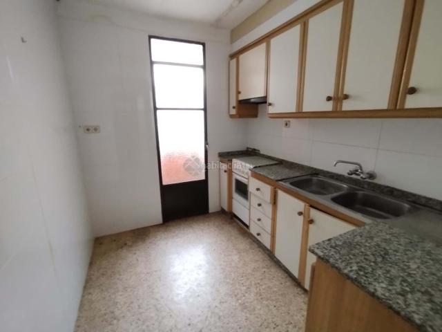 Piso en venta en Ayora. Pisos.