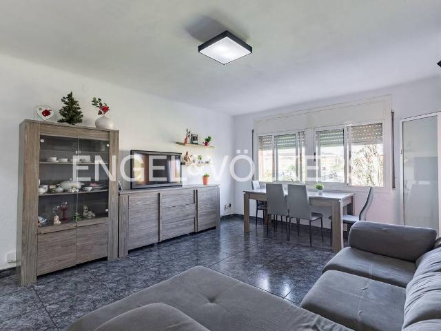 Piso en Venta en Abrera