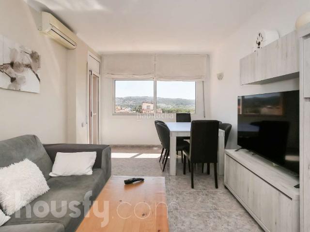 Piso en venta en Abrera. Pisos.