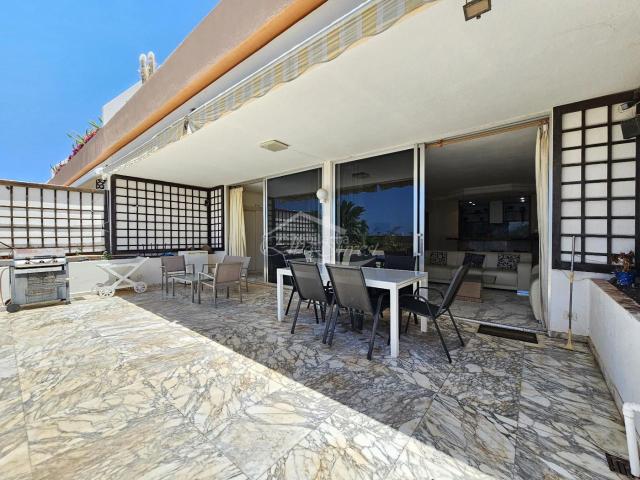 Piso en venta en Adeje, Marazul Ricasa. Apartamento de 170 m con gran terraza y vistas al mar. Pisos.