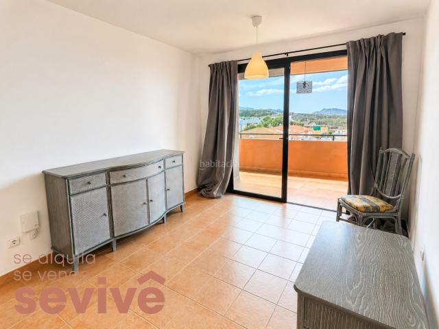 Piso en venta en Adeje, Callao Salvaje Playa Paraíso. Piso en venta en Playa Paraíso, Adeje, con vistas al mar, terraza, garaje y trastero Vivienda luminosa en última plantaDescubre e. Pisos.