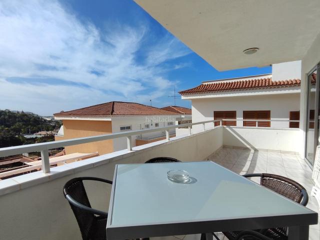 Piso en venta en Adeje, San Eugenio Alto. SE VENDE PISO DE 2 DORMITORIOS EN SAN EUGENIO BAJO. Pisos.