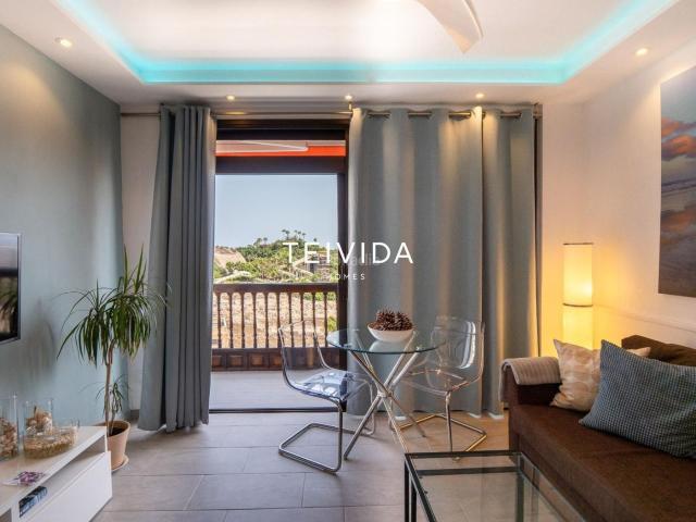 Piso en venta en Adeje, San Eugenio Alto. Piso reformado con vistas panorámicas al mar en San Eugenio!. Pisos.