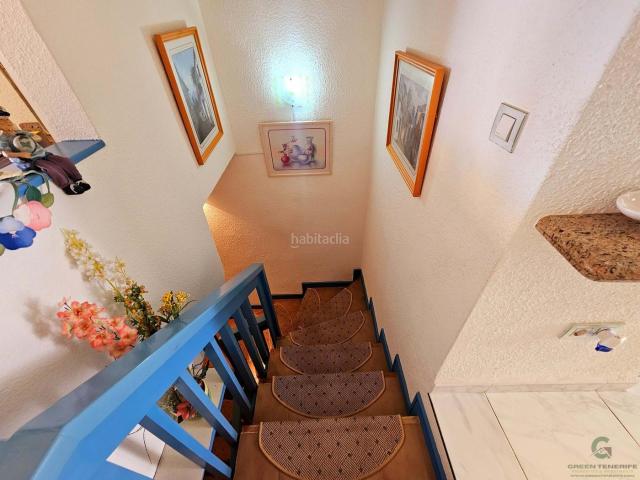 Piso en venta en Adeje, San Eugenio Bajo. Club Atlantis Tríplex de 3 PlantasExclusivo tríplex de 154 m con vistas panorámicas al mar y al puerto de Puerto Colón. Planta su. Pisos.
