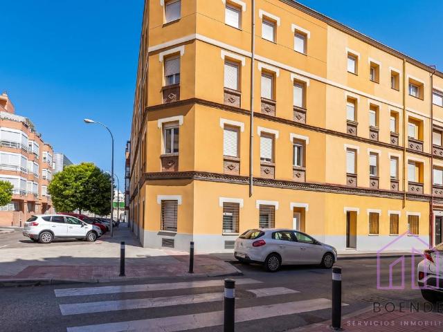 Piso en Venta en Adelfas