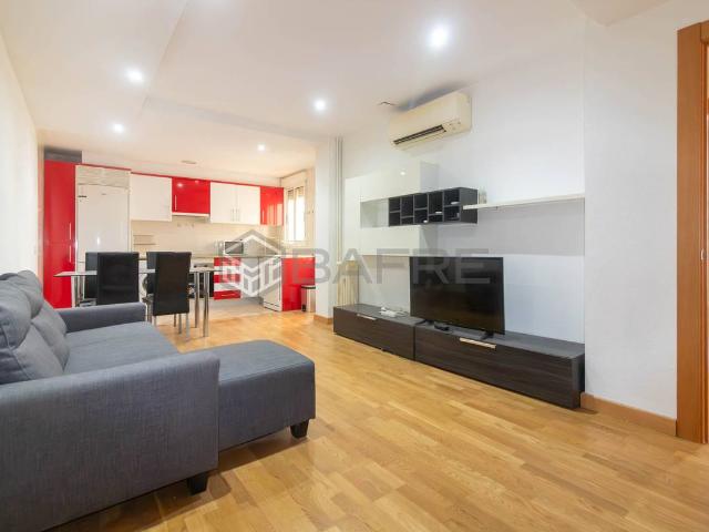 Piso en Venta en Adelfas