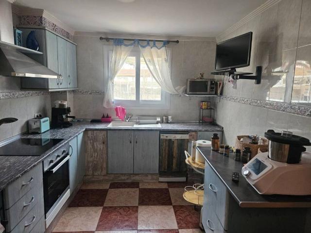 Piso en Venta en Ador