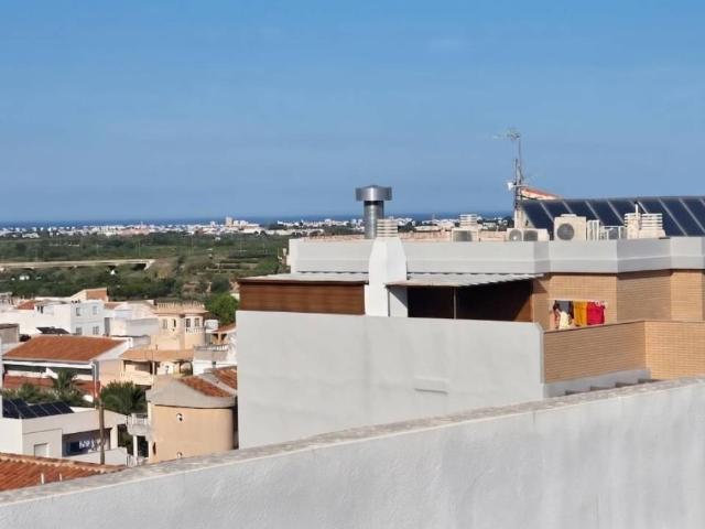 Piso en Venta en Ador