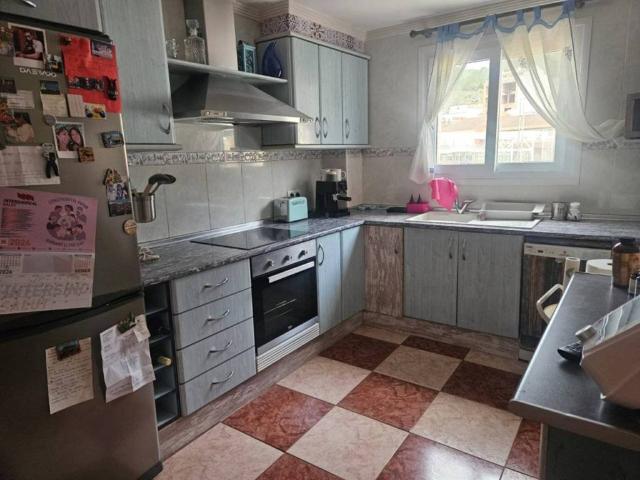 Piso en Venta en Ador