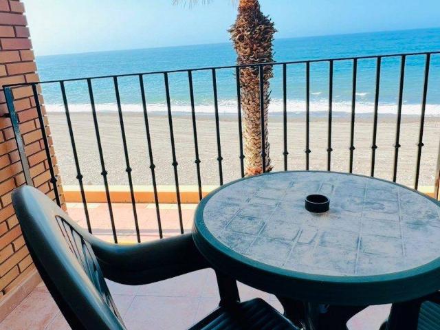 Piso en Venta en Adra