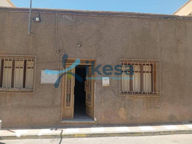 Piso en Venta en Adra
