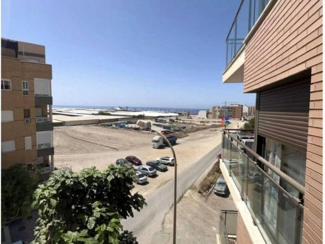Piso en Venta en Adra