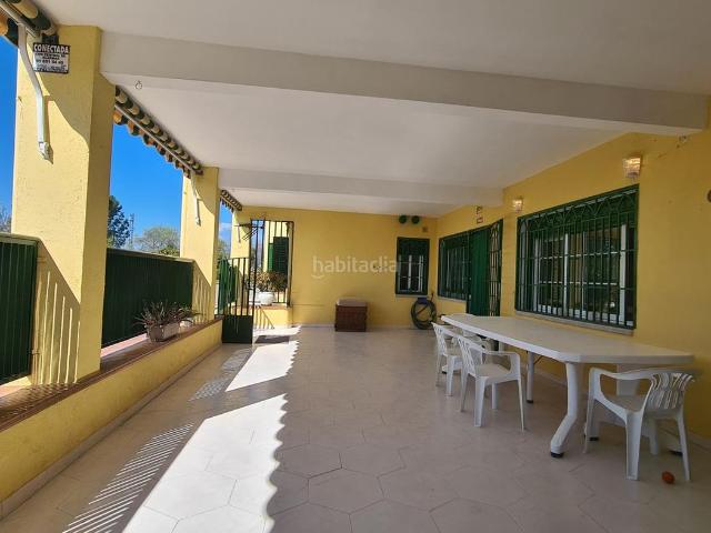 Piso en venta en Adrada La. PISO BAJO CON PATIO, TRASTERO,PISCINA Y CALEFACCIÓN. Pisos Adrada.