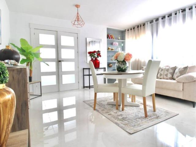 Piso en Venta en Aguadulce Sur