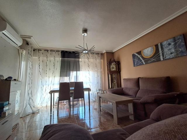 Piso en venta en Águilas, Casco Antiguo. Amplio piso de 4 habitaciones en el centro de Águilas. Pisos.