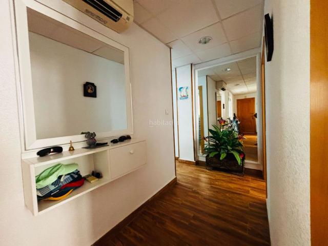 Piso en venta en Águilas, Casco Antiguo. Amplio piso reformado de 4 dormitorios a solo 300 metros de la playa en Águilas. Pisos.