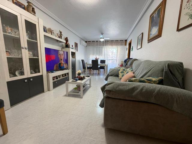 Piso en venta en Águilas, Casco Antiguo. Amplio y Luminoso Piso en el Centro de Águilas por solo 149.500. Pisos.