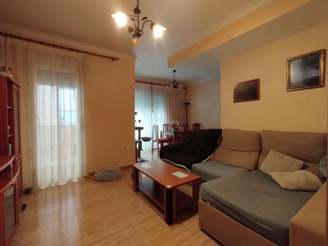 Piso en venta en Águilas, Casco Antiguo. Fantástico piso con plaza de garaje, céntrico y muy cerca de la playa!. Pisos.