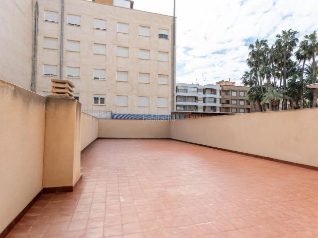 Piso en venta en Águilas, Casco Antiguo. PISAZO EN EL CENTRO. Pisos.
