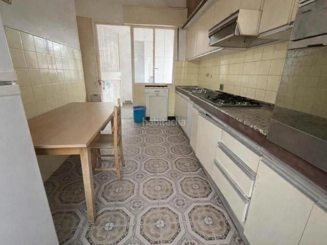 Piso en venta en Águilas, Casco Antiguo. Piso en pleno centro a 2 minutos de la playa. Pisos.