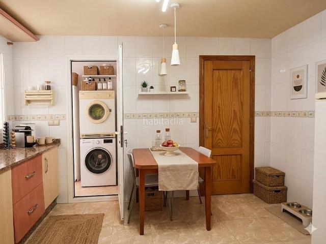 Piso en venta en Águilas. AMPLIO PISO DE 4 DORMITORIOS EN LA CALLE MURCIA. Pisos.