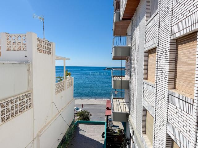 Piso en venta en Águilas, Delicias. Te presentamos esta estupenda vivienda en primera línea de playa en Águilas, ubicada en una zona privilegiada, cerca de todos los. Pisos.