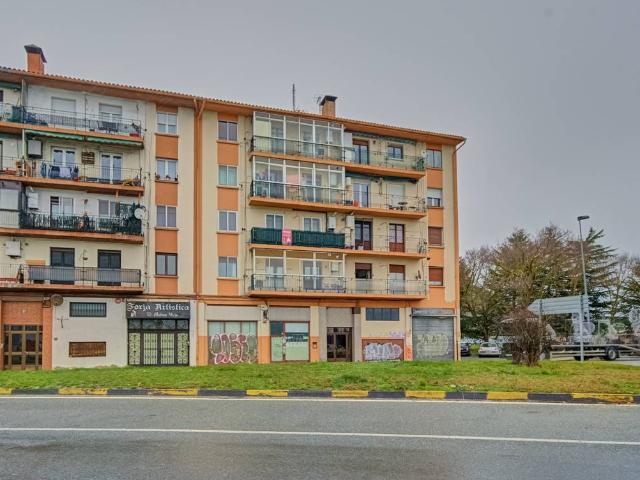 Piso en Venta en Aizoáin