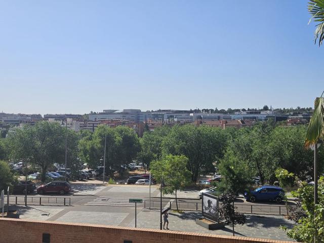 Piso en venta en Alcobendas, Centro. Magnifica vivienda, con una excelente terraza. Pisos.