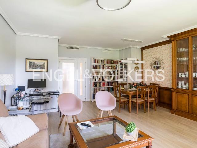 Piso en venta en Alcobendas, Ensanche. Excelente piso listo para entrar a vivir en Alcobendas. Pisos.
