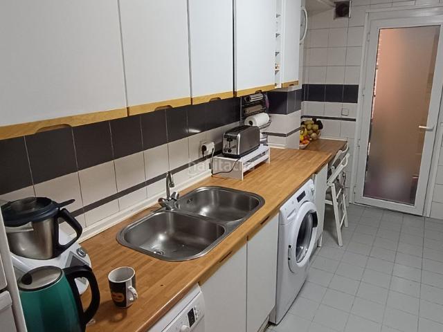 Piso en venta en Alcobendas, Ensanche. PISO EN ZONA VERDE RODEADO DE PARQUES CON ASCENSOR Y GARAJE. Pisos.