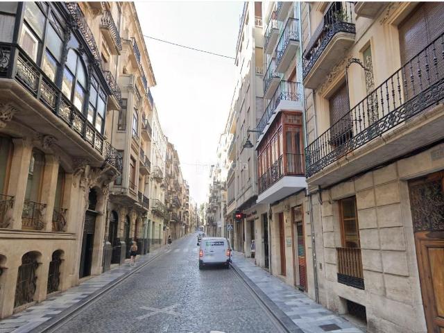Piso en venta en Alcoi, Centre Zona Alta. VENTA EN CONDICIONES ESPECIALESCESIÓN DE CRÉDITO. ACTIVO SIN POSESIÓN, NO HIPOTECABLE. Pisos.