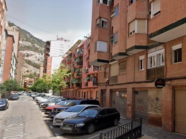 Piso en venta en Alcoi, Santa Rosa. VENTA EN CONDICIONES ESPECIALESCESIÓN DE CRÉDITO. ACTIVO SIN POSESIÓN, NO HIPOTECABLE. Pisos.