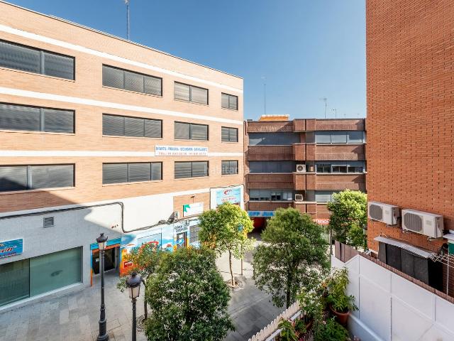 Piso en venta en Alcorcón, Casco Antiguo. Piso reformado 3 dormitorios 1 baño zona calle Mayor. Pisos.