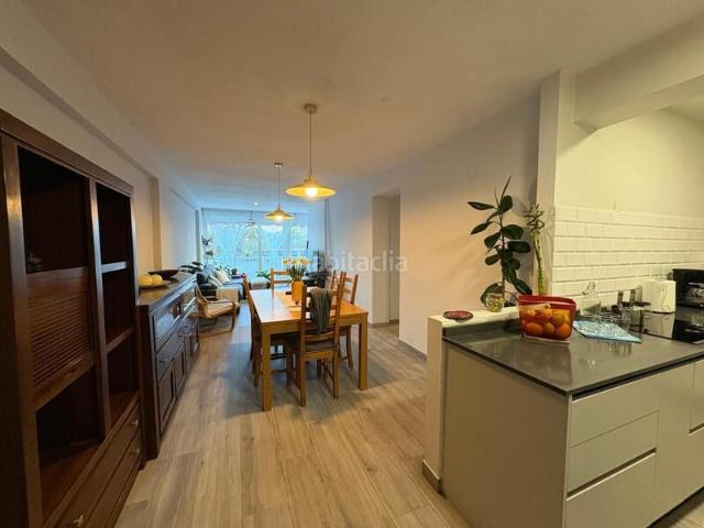 Piso en venta en Alcorcón, Valderas Los Castillos. GLOBALPISO pone a la venta esta magnífica vivienda en planta baja, construida en 1973, con una superficie catastral de 95 msup2.La. Pisos.