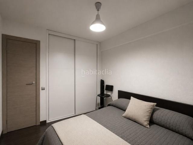 Piso en venta en Alcorcón, Valderas Los Castillos. GLOBALPISO pone a la venta esta magnífica vivienda en primera planta, construida en 1973, con una superficie construida de 95 m.La. Pisos.