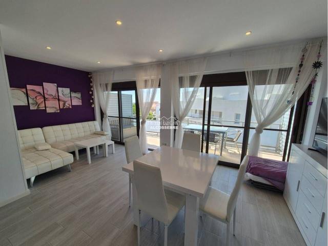 Piso en venta en Alcossebre. Apartamento en Alcossebre a escasos metros de la playa. Pisos.