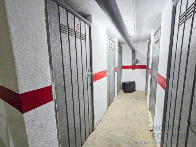 Piso en venta en Alcázares Los, Centro. Luminoso Piso en Los Alcázares con terraza acristalada, garaje y trastero. Pisos Alcázares.