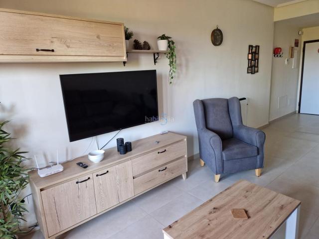 Piso en venta en Alcázares Los, Las Lomas de Rame Bahía Bella. Apartamento moderno y luminoso de 2 dormitorios y 2 baños en la planta baja, con vistas al Siena Golf, dentro de una urbanización.